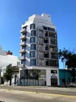 Days Inn Devoto Hotel dekat Liniers railway station