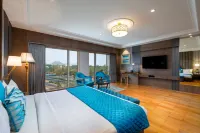 Express Inn the Business Luxury Hotel - balcony