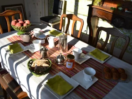 La Maison Jaffran, Suite en Ville Отели в г. Ардеш