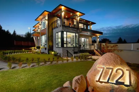 The Chateau Отели рядом с достопримечательностью «Университет Саймона Фрезера»