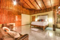 Arenal Waterfall Lodge Villas