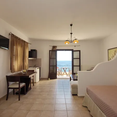 Yalis Hotel