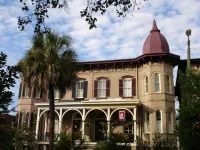 McMillan Inn