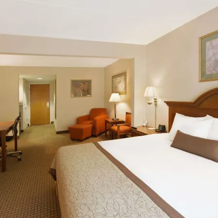 Wingate by Wyndham Charlotte Airport I-85/I-485
