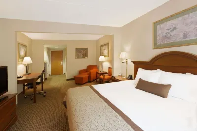 Wingate by Wyndham Charlotte Airport I-85/I-485 Hotels in Charlotte