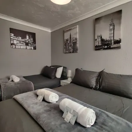 The Winning Post Отели рядом с достопримечательностью «Solaris Centre»