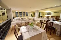 Almont City Hotel Hotel di Butuan