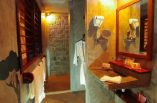 Idylle Beach Hotels in Analanjirofo