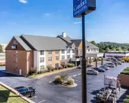 Comfort Inn & Suites Ballpark Area
