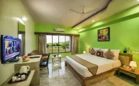 Lion Lords Inn Rajula