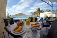 Pacific Palace Tower Beach Hotel