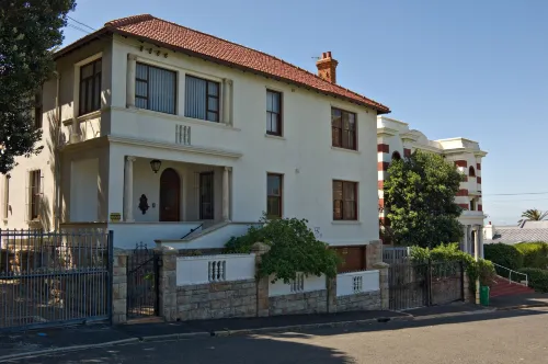 Bella Ev Guest House Hotels in Muizenberg