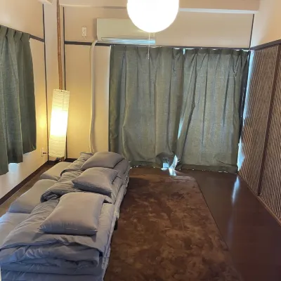 777 Takamatsu Guest House Hotels near Yashima Shrine