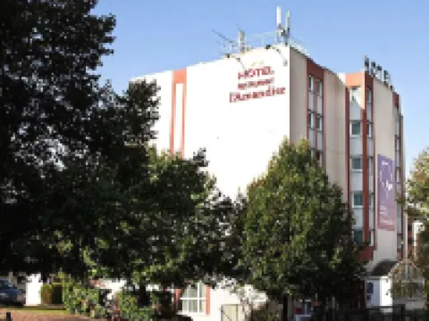Hôtel l'Amandier Hotels in Nanterre