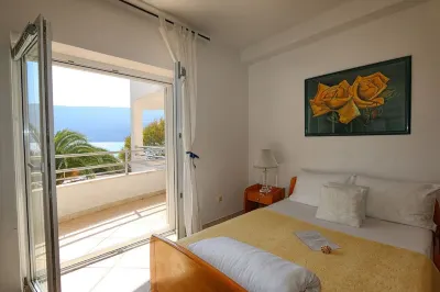 Apartments Villa Kukoljac Hoteles cerca de Herceg Novi City Archive