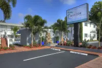 May-Dee Suites in Florida - parking
