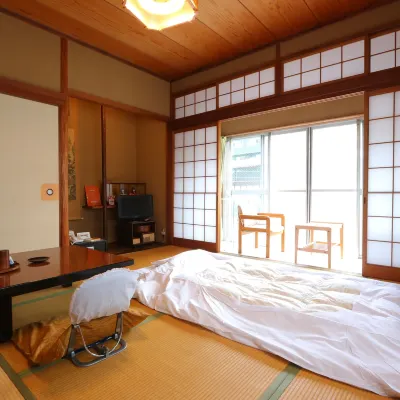 Kamiobo 四季の彩 旅篭周辺のホテル