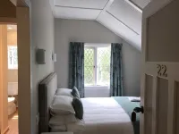 Bridgehouse Lodge Hotels in Warkworth