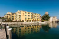 Hotel Sirmione Terme فنادق في سيرميون