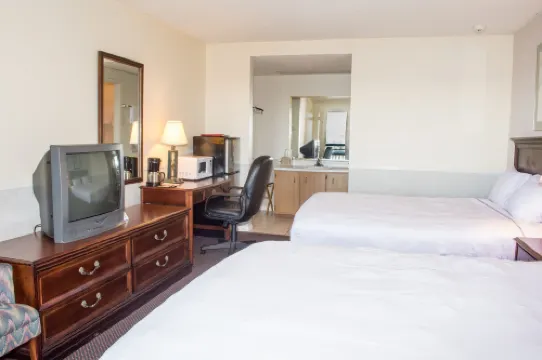 Hawk's Nest Lodge Hotels in Osage Beach