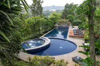 Clove Hotel Bandung - Swimmingpools