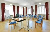 Tagungskloster Frauenberg Hotels in GroBenluder