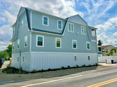 BRAND NEW, CUSTOM CONSTRUCTION! Lewes Beach Hideaway, steps to beach & town!!