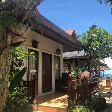 Kanok Buri Resort