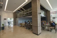 卡瓦延芒果套房酒店