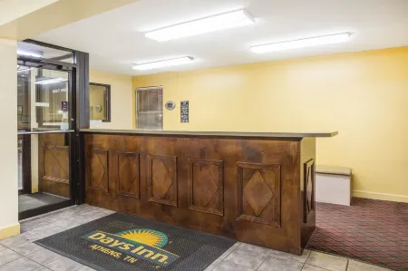 Days Inn by Wyndham Athens Отели в г. Мак-Минн