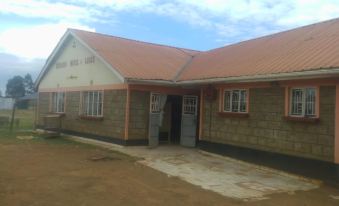Benaris Hotel & Lodge