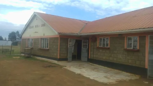 베나리스 호텔 & 로지