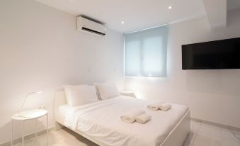 Cute and Convenient Studio in Athens Center