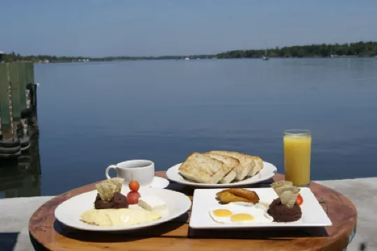 巴伊亞德爾索爾酒店