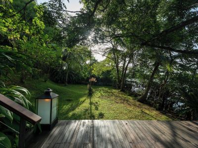 Lakeside Villa Lily Pod in Bolgoda near Colombo