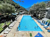 Hotel Spa Termes Carlemany - Pool
