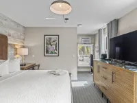 Lamphouse by Basecamp Hotels in Canmore