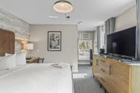 Lamphouse by Basecamp Hotels in Canmore
