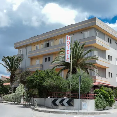 Hotel Mistral Hoteles cerca de Estación de tren de Alghero