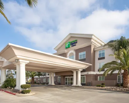 Holiday Inn Express & Suites CHOWCHILLA - YOSEMITE PK AREA by IHG Hotels in Madera County
