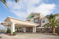 Holiday Inn Express & Suites CHOWCHILLA - YOSEMITE PK AREA by IHG - Parking