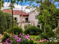 Heritage Hotel & Estate Raznjevica Dvori AD 1307 Hotels in Polača