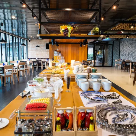 S.22 Hotel Suratthani