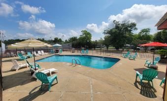 Twin Star Lodge