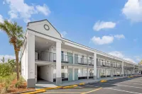 Rodeway Inn فنادق في Orange Park