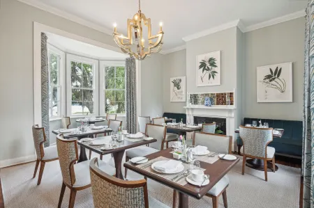 Cuthbert House Отели рядом с достопримечательностью «Spanish Moss Trail»