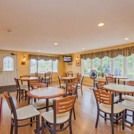 Coachman Inn