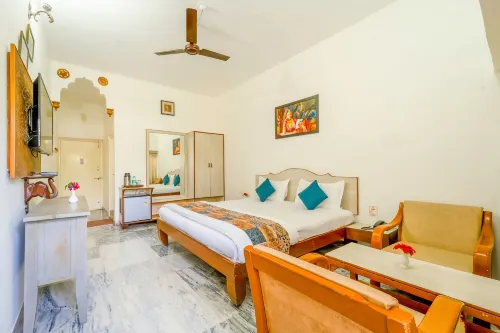 Hotel Chandrawati Palace