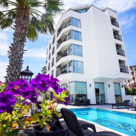 Aurasia Sea Side Hotel