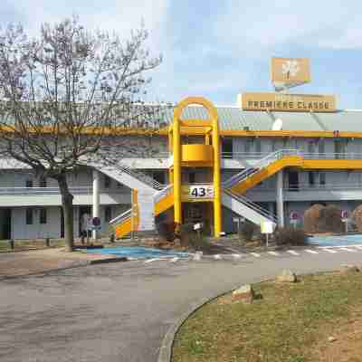 Premiere Classe Lyon Est - Aéroport Saint Exupéry Hotel Exterior